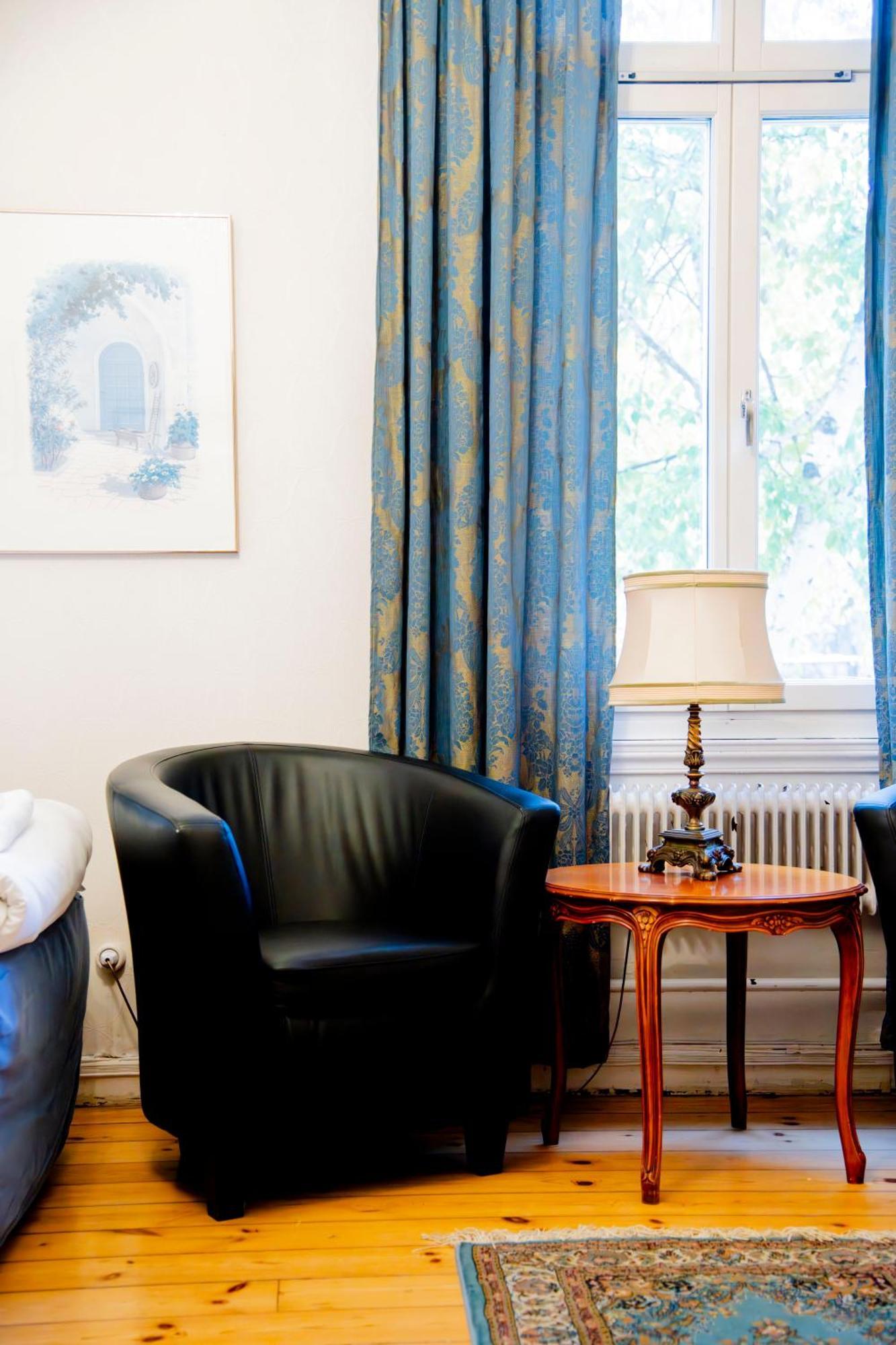 Park Hotel Linkoeping Fawlty Towers Номер фото
